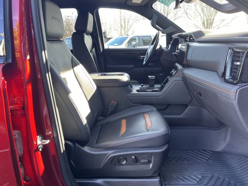 Used 2022 GMC Sierra 1500 AT4 w/ AT4 Premium Package image 25