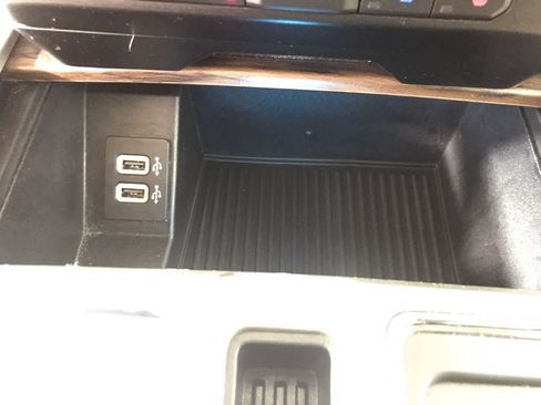 Used 2020 Ford F150 Lariat w/ Equipment Group 502A Luxury image 47