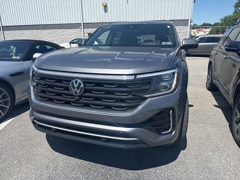 Used 2024 Volkswagen Atlas Cross Sport SEL Premium R-Line AWD/4WD image 2