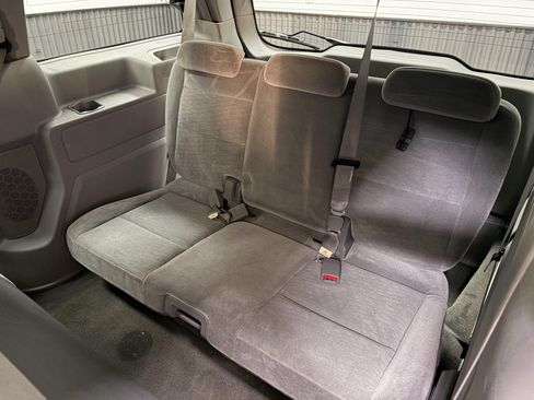 Used 2005 Ford Freestar SE FWD image 16