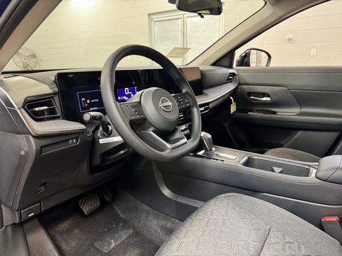 New 2026 Nissan Kicks SV w/ SV Premium Package image 12