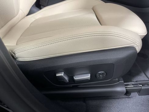 Used 2024 BMW X3 xDrive30i w/ Convenience Package AWD/4WD image 16