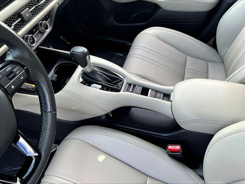 Used 2024 Honda HR-V EX-L image 17