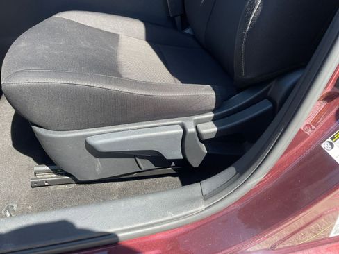 Used 2025 Nissan Sentra SV image 22