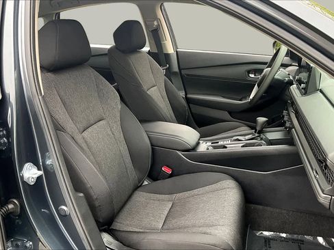 Used 2025 Honda Accord LX image 13