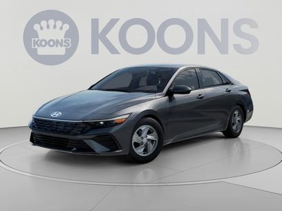 New 2026 Hyundai Elantra SE