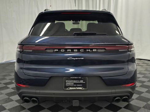 Certified 2025 Porsche Cayenne image 6