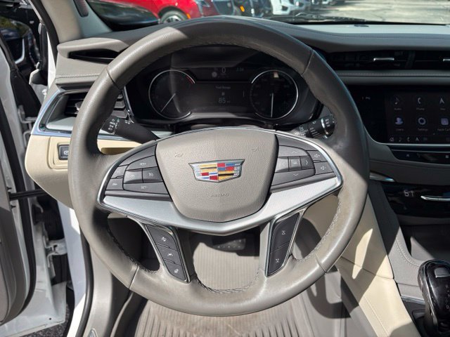 Used 2020 Cadillac XT5 Premium Luxury w/ LPO, Floor Liner Package FWD image 36