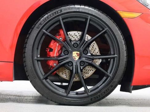 Certified 2018 Porsche 718 Cayman S RWD image 12