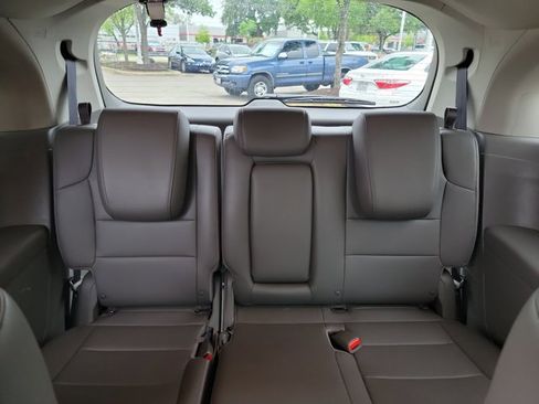 Used 2016 Honda Odyssey Touring image 17