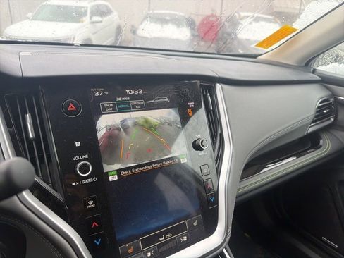 Used 2025 Subaru Outback Onyx Edition image 18