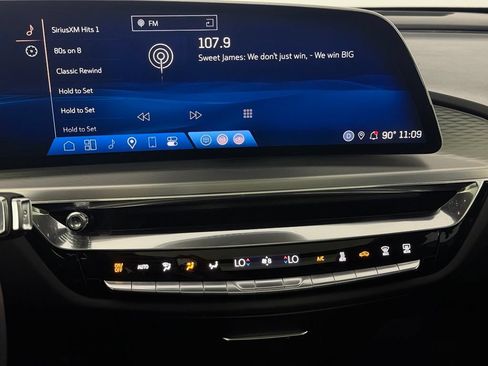 Used 2024 Cadillac Lyriq Sport AWD/4WD image 17