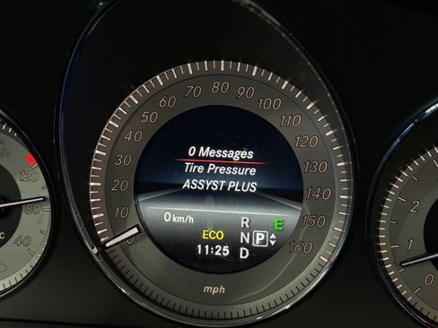 Used 2014 Mercedes-Benz GLK 350 4MATIC image 29
