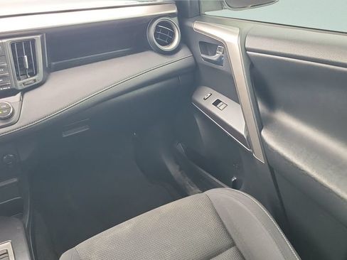 Used 2016 Toyota RAV4 XLE FWD image 13