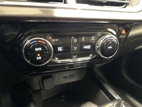 Certified 2025 Chevrolet Trax ACTIV image 19