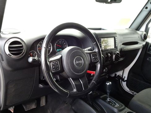 Used 2016 Jeep Wrangler Unlimited Sport w/ Quick Order Package 24S AWD/4WD image 9