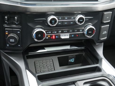 Certified 2023 Ford F350 Lariat w/ Black Appearance Package image 19