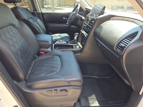 Used 2023 Nissan Armada Platinum w/ Captain's Chairs Package RWD image 32