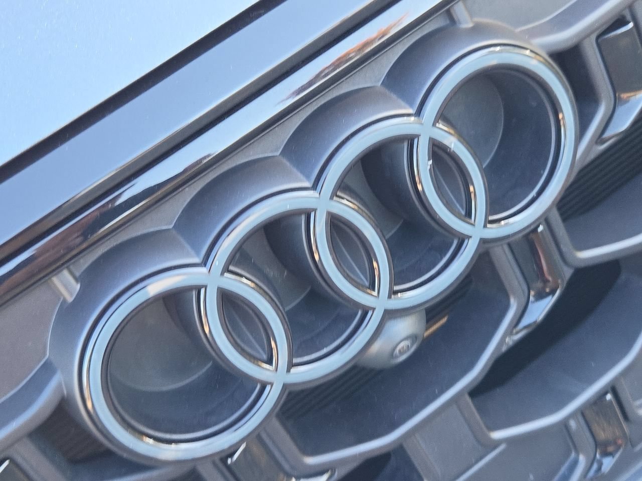 Used 2024 Audi SQ8 Prestige w/ Prestige Package AWD/4WD image 32