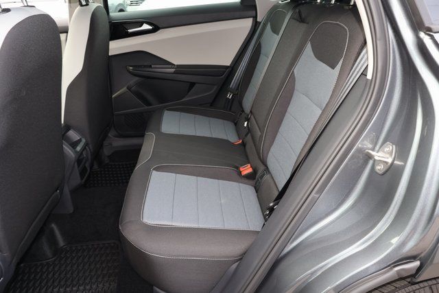 Certified 2025 Volkswagen Taos S FWD image 13