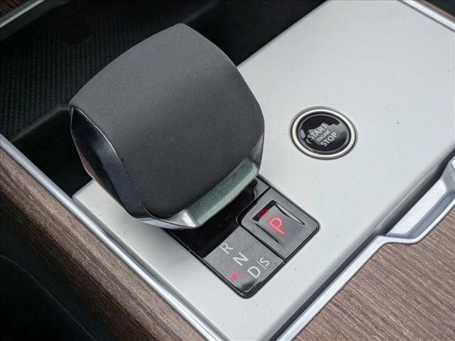 Certified 2024 Land Rover Range Rover SE AWD/4WD image 12