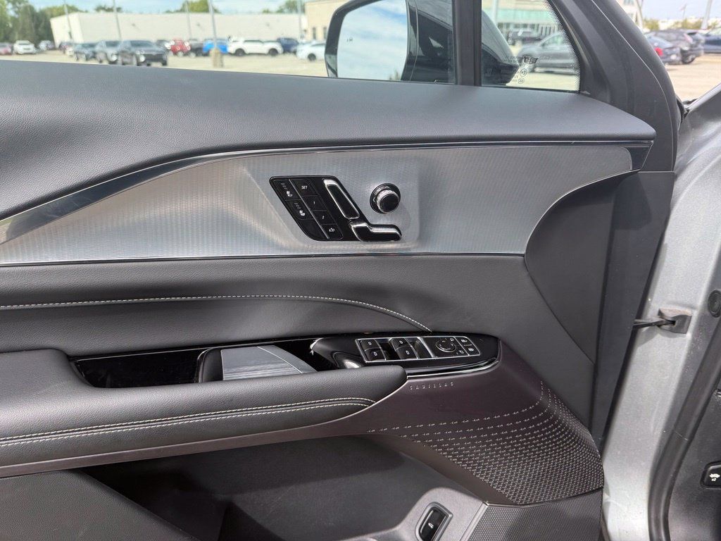 Certified 2024 Cadillac Lyriq Tech w/ LPO, Floor Liner Package AWD/4WD image 24