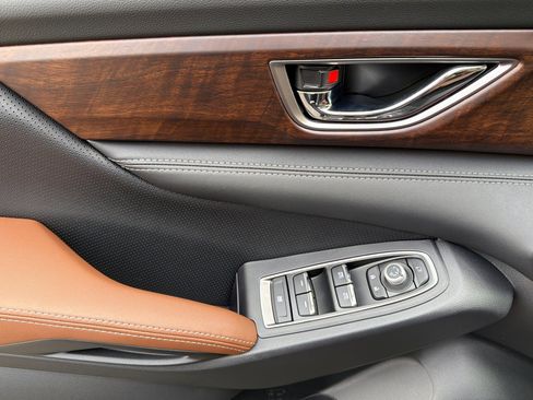 New 2025 Subaru Ascent Touring w/ Popular Package #1 image 11