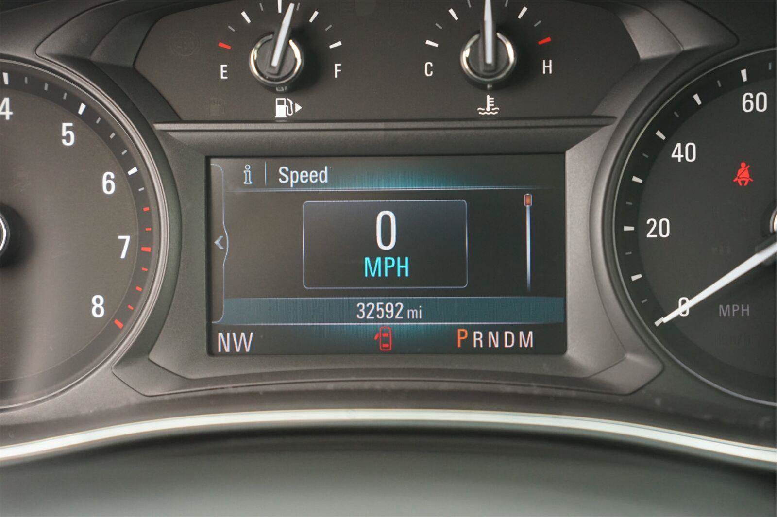 Used 2019 Buick Encore Essence FWD image 25