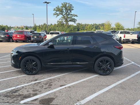 Used 2021 Chevrolet Blazer RS w/ Enhanced Convenience Package AWD/4WD image 2