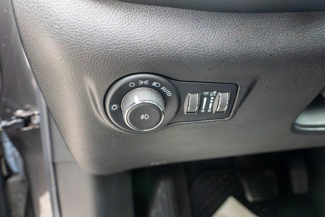 Used 2022 Jeep Compass Latitude w/ Convenience Group AWD/4WD image 21