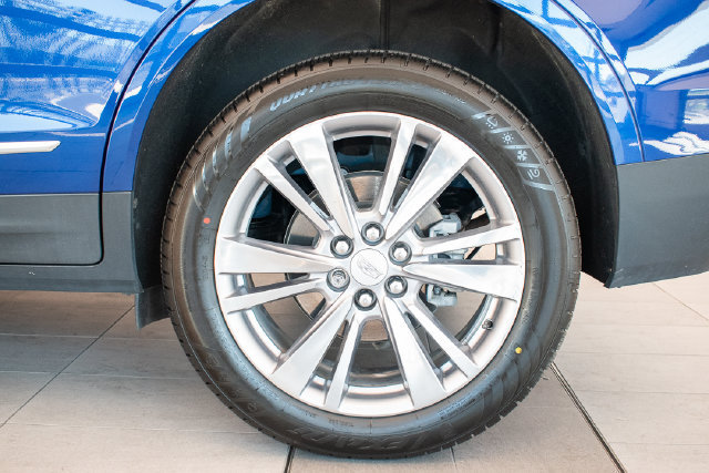 Used 2024 Cadillac XT5 Premium Luxury AWD/4WD image 9