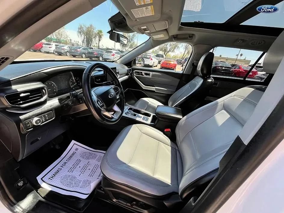 Used 2021 Ford Explorer XLT w/ Equipment Group 202A RWD image 9