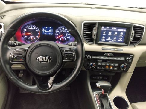 Used 2019 Kia Sportage EX FWD image 22