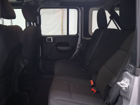 Used 2019 Jeep Wrangler Unlimited Sport AWD/4WD image 13