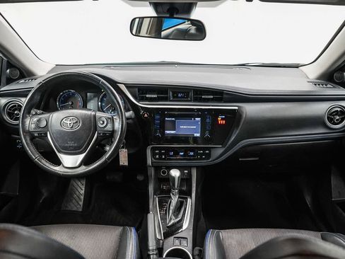Used 2018 Toyota Corolla SE w/ Carpet Mat Package (TMS) image 12