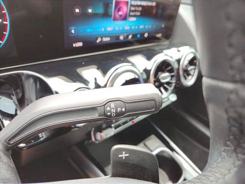 Used 2023 Mercedes-Benz GLA 250 image 14