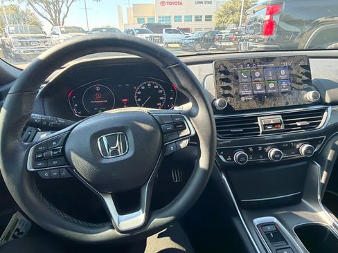 Used 2019 Honda Accord Sport image 7