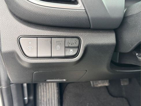 Used 2024 Kia Seltos EX image 18