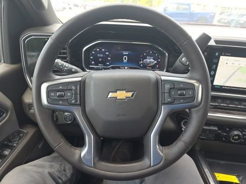 Used 2025 Chevrolet Silverado 2500 LTZ w/ LTZ Premium Package AWD/4WD image 13