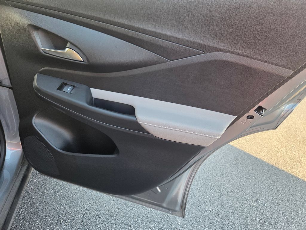 Used 2026 Buick Envista Avenir FWD image 28