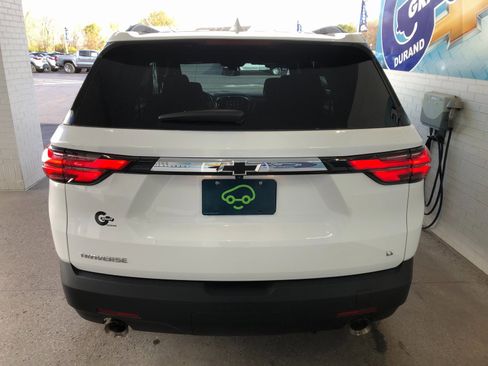Used 2023 Chevrolet Traverse LT image 7