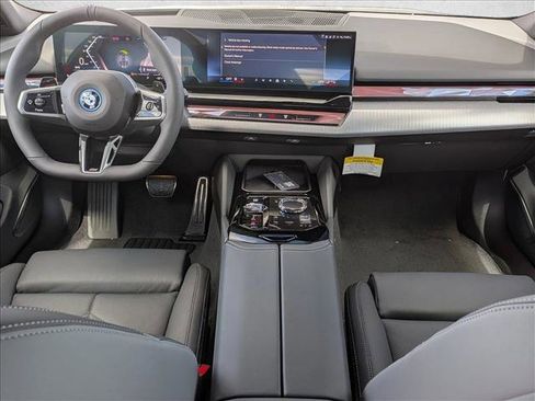 New 2027 BMW 550e xDrive w/ Executive Package AWD/4WD image 16