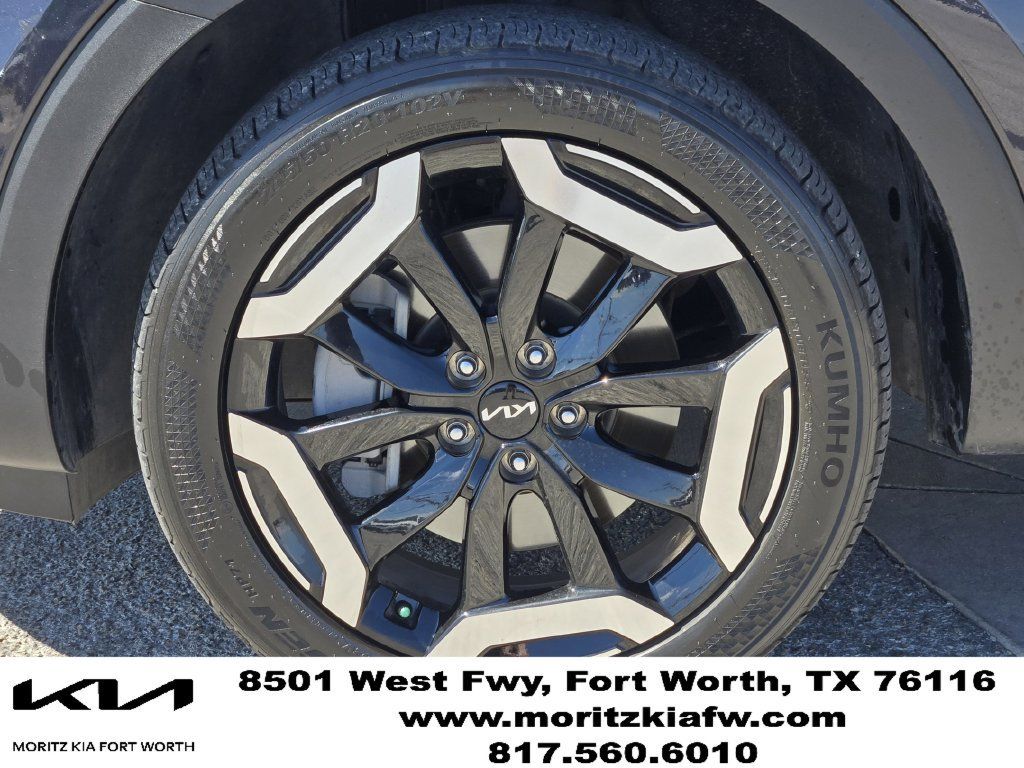 Certified 2025 Kia Telluride S FWD image 10