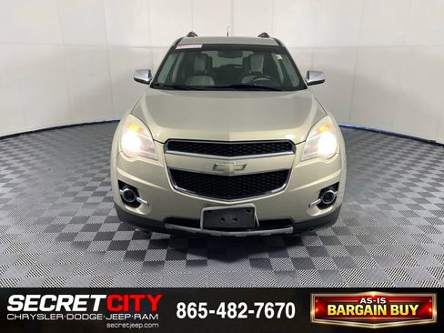 Used 2010 Chevrolet Equinox LT w/ Chrome Appearance Package AWD/4WD image 2