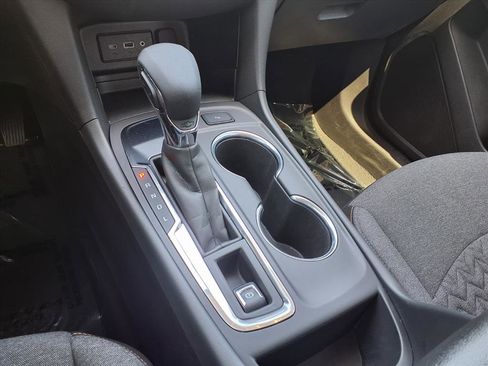 Used 2024 Chevrolet Equinox LT FWD image 21