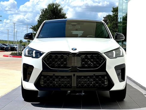 New 2026 BMW X2 xDrive28i w/ M Sport Package AWD/4WD image 5