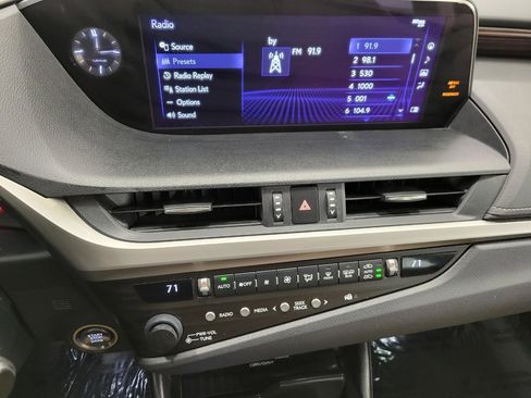 Used 2019 Lexus ES 350 image 7