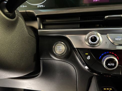 Certified 2024 Kia Telluride SX X-Line AWD/4WD image 29