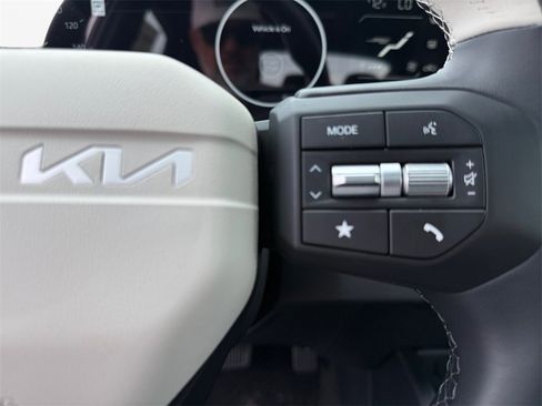 New 2025 Kia K4 GT-Line w/ GT-Line Sunroof Package image 26