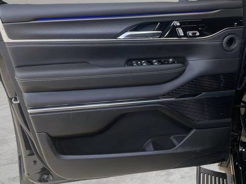 New 2026 Jeep Grand Wagoneer Summit AWD/4WD image 12